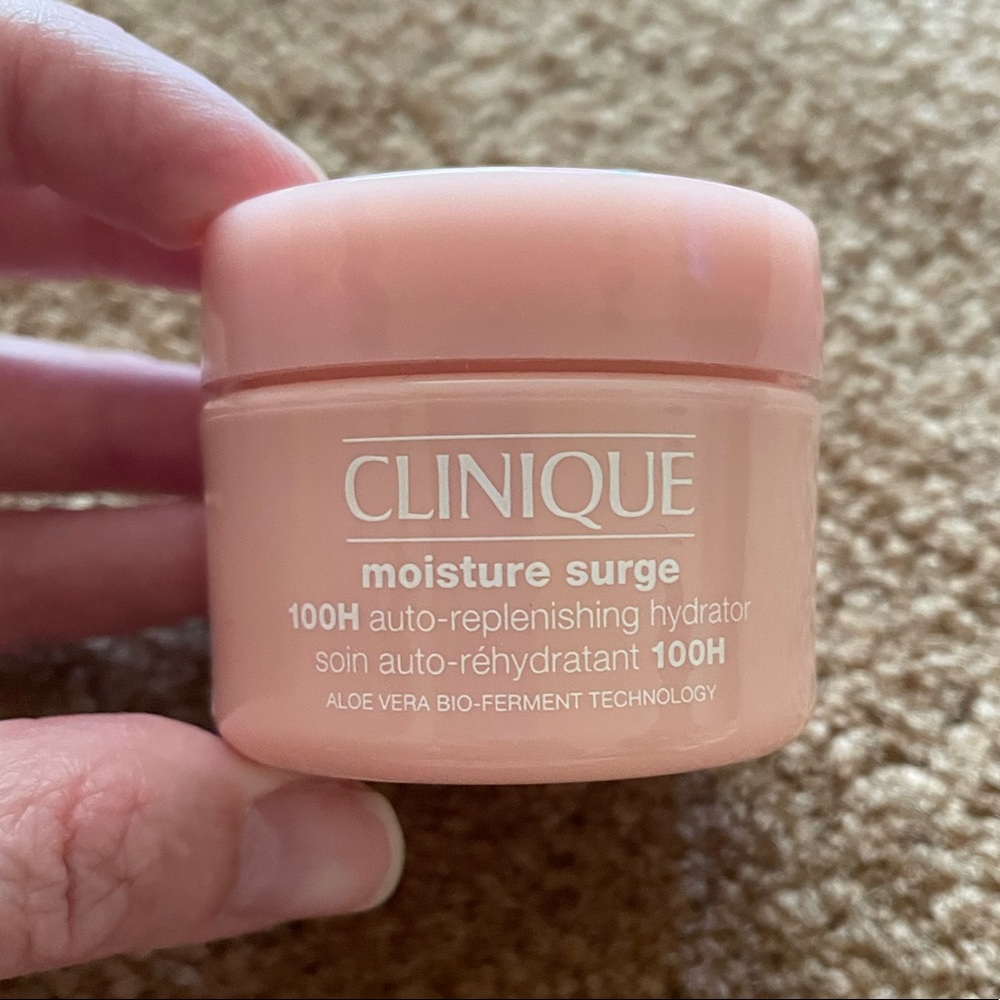 NWOT Clinique Moisture Surge 1oz.